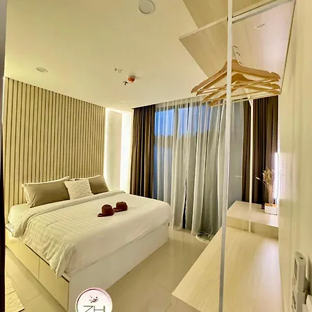 Zhi The Shore Suites Kota Kinabalu Exterior photo